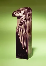 Cabeça de águia do selo, por Lalique, c.1902